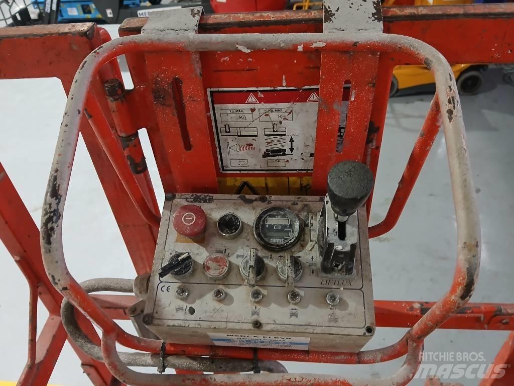 JLG 153-12 Ollós emelők