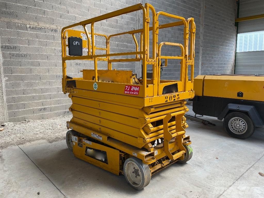 JLG 3246 ** A REPARER** Ollós emelők