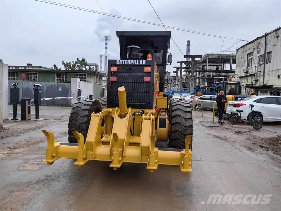CAT 140H Gréderek