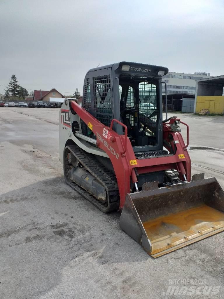 Takeuchi TL8 Kompaktrakodók