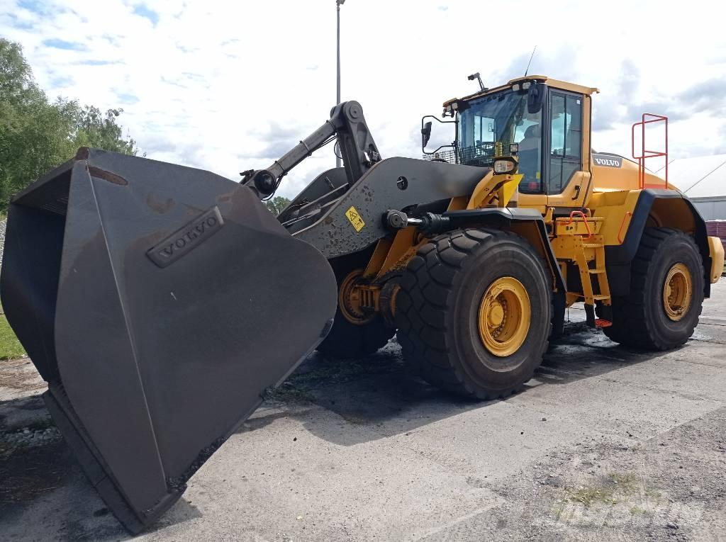 Volvo L 220 H Gumikerekes homlokrakodók