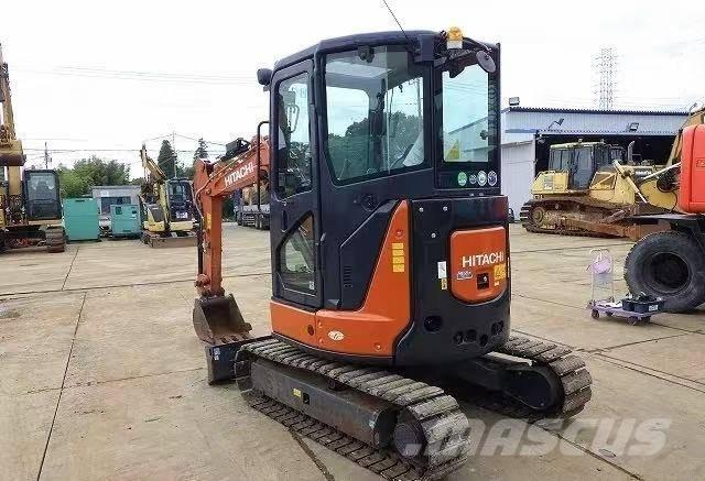 Hitachi 30 Lánctalpas kotrók