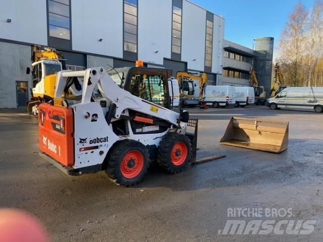 Bobcat S 590 Kompaktrakodók