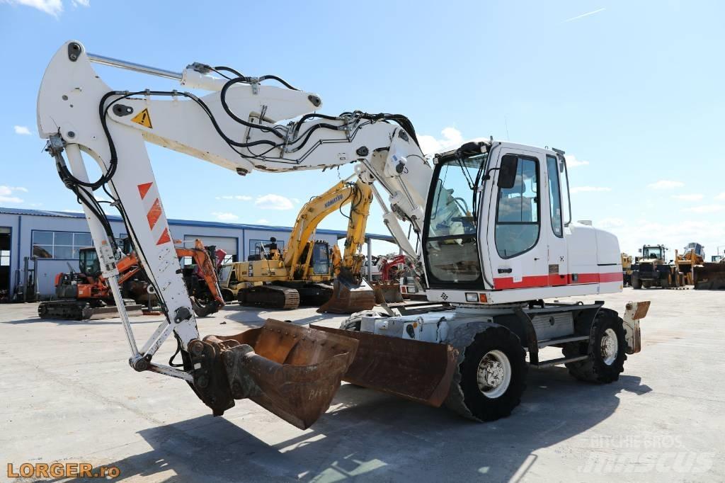 Liebherr A 314 Gumikerekes kotrók