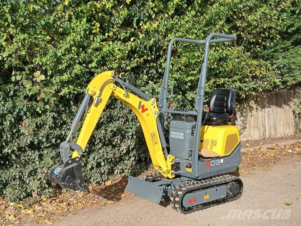 Wacker Neuson 803 Mini kotrók < 7t