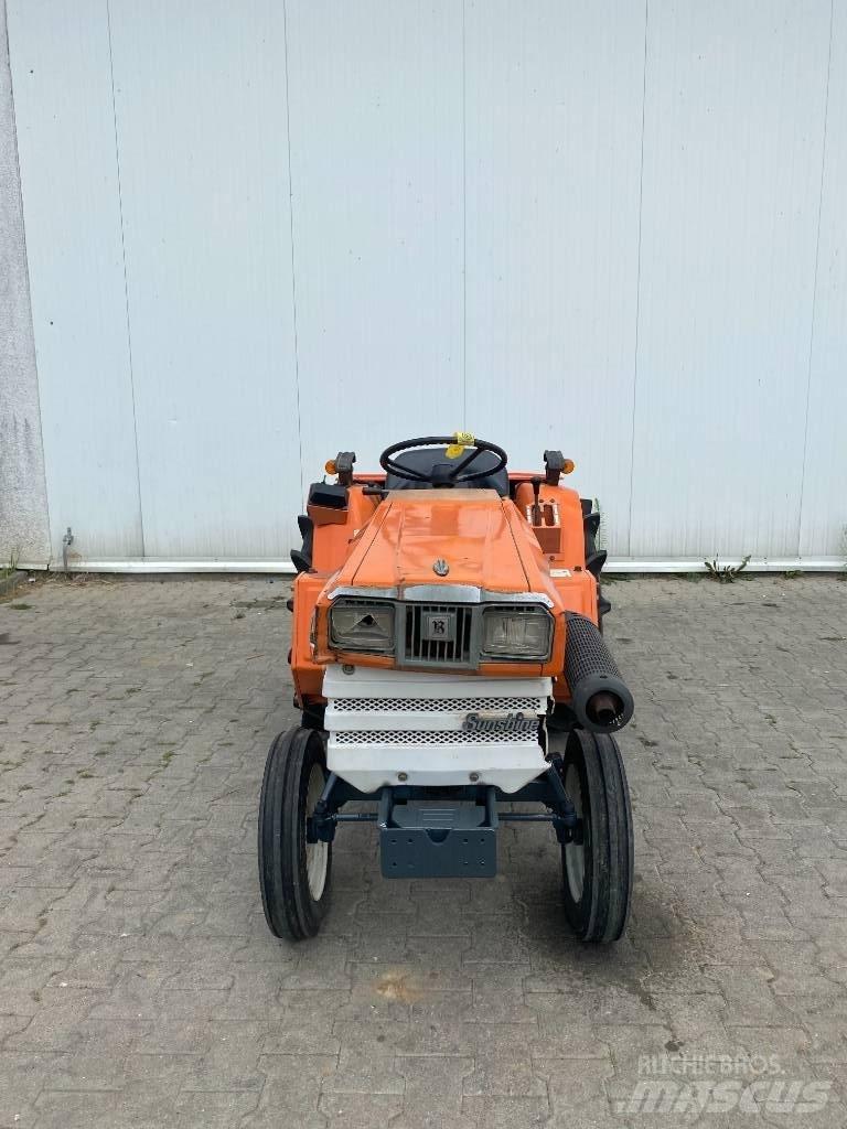 Kubota B1702-M Kompakt traktorok