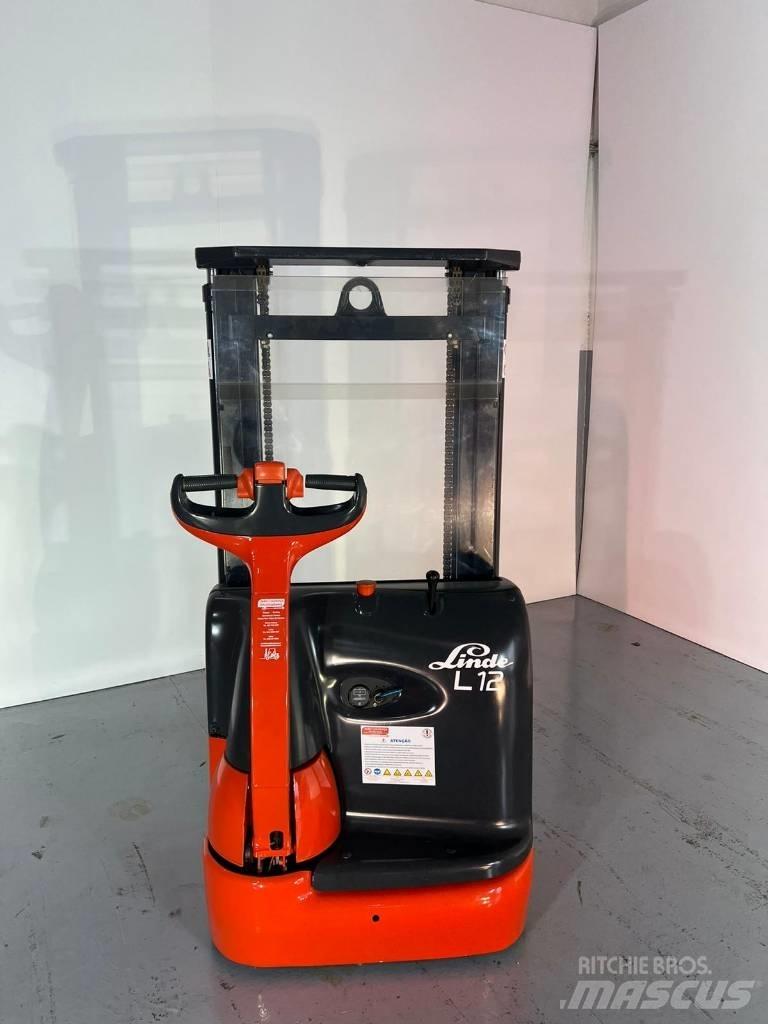 Linde L12 Elektromos gyalogkíséretű targoncák