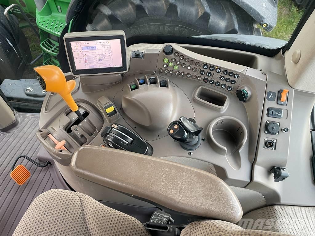 John Deere 7200 R Traktorok