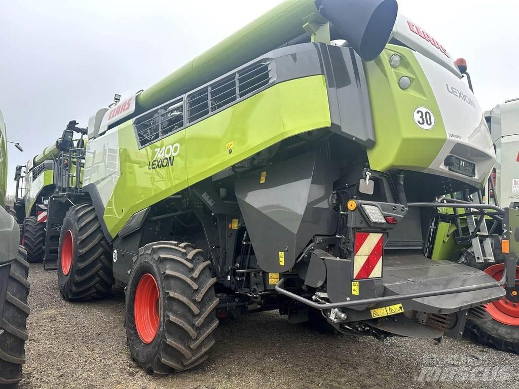 CLAAS 7400 Kombájnok