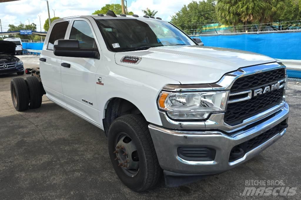 RAM 3500 TRADESMAN Fülkés alváz