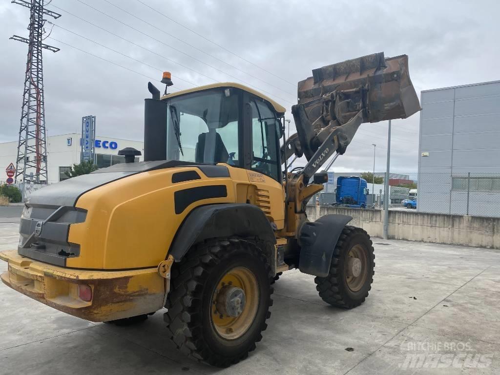 Volvo L45F Gumikerekes homlokrakodók