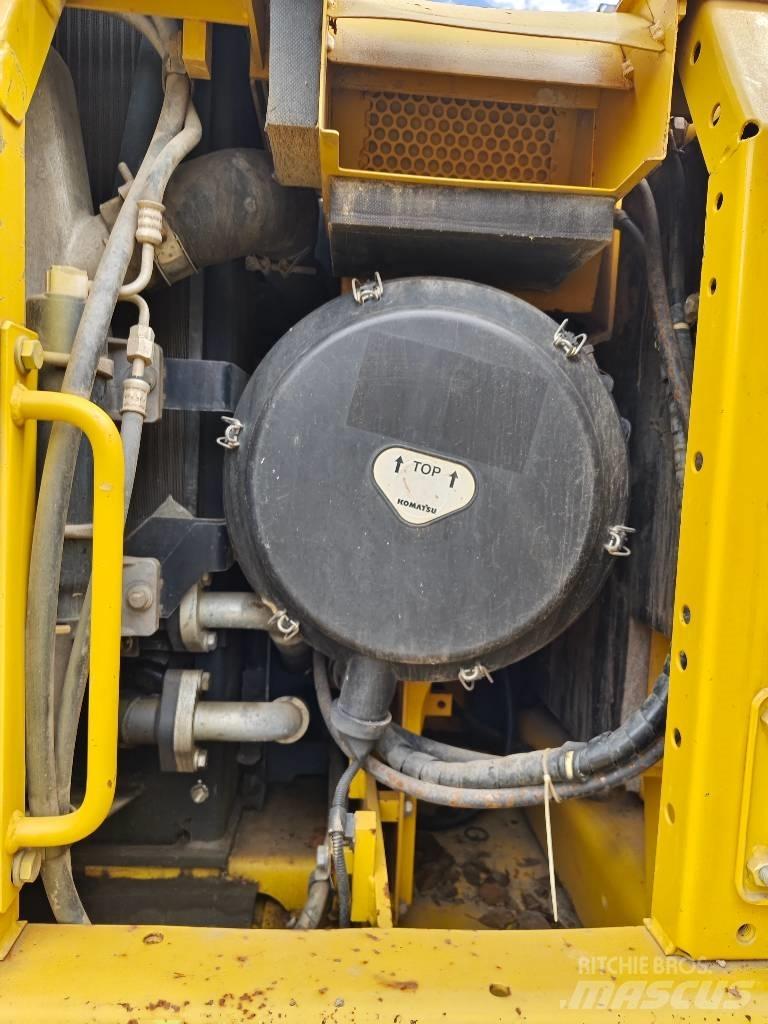 Komatsu PC 450-8 Lánctalpas kotrók