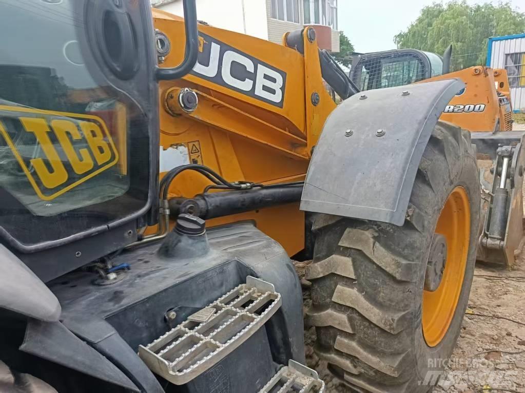 JCB 4CX Kotrórakodók
