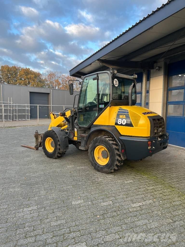 Komatsu WA 80-6 Gumikerekes homlokrakodók