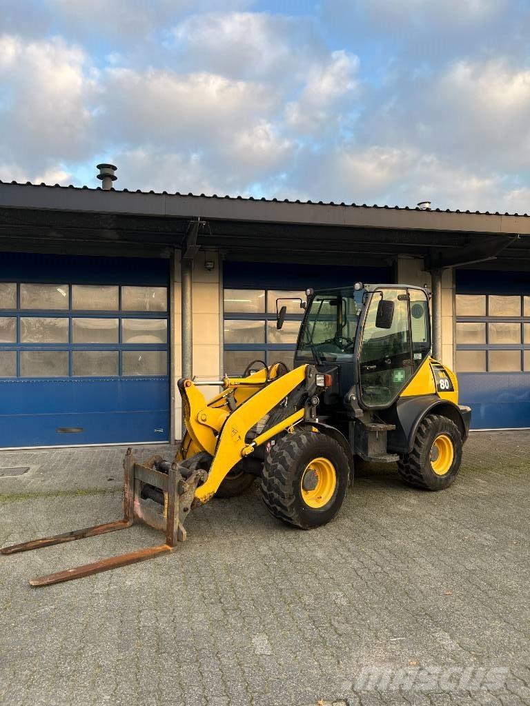 Komatsu WA 80-6 Gumikerekes homlokrakodók