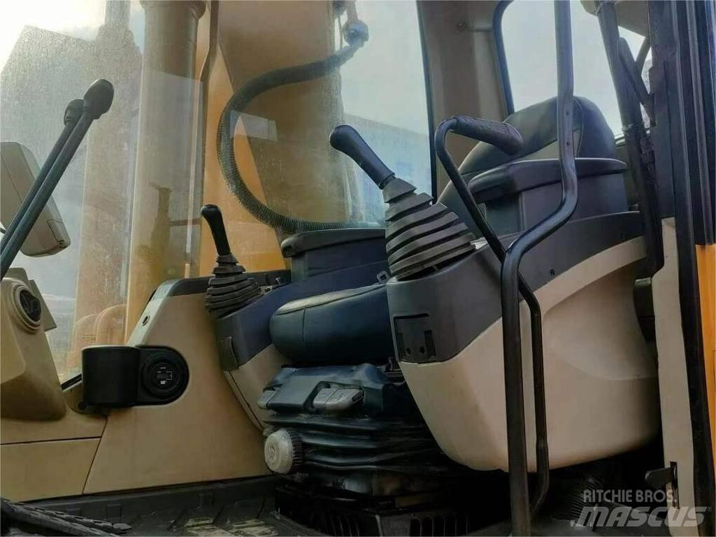 CAT 320C Lánctalpas kotrók