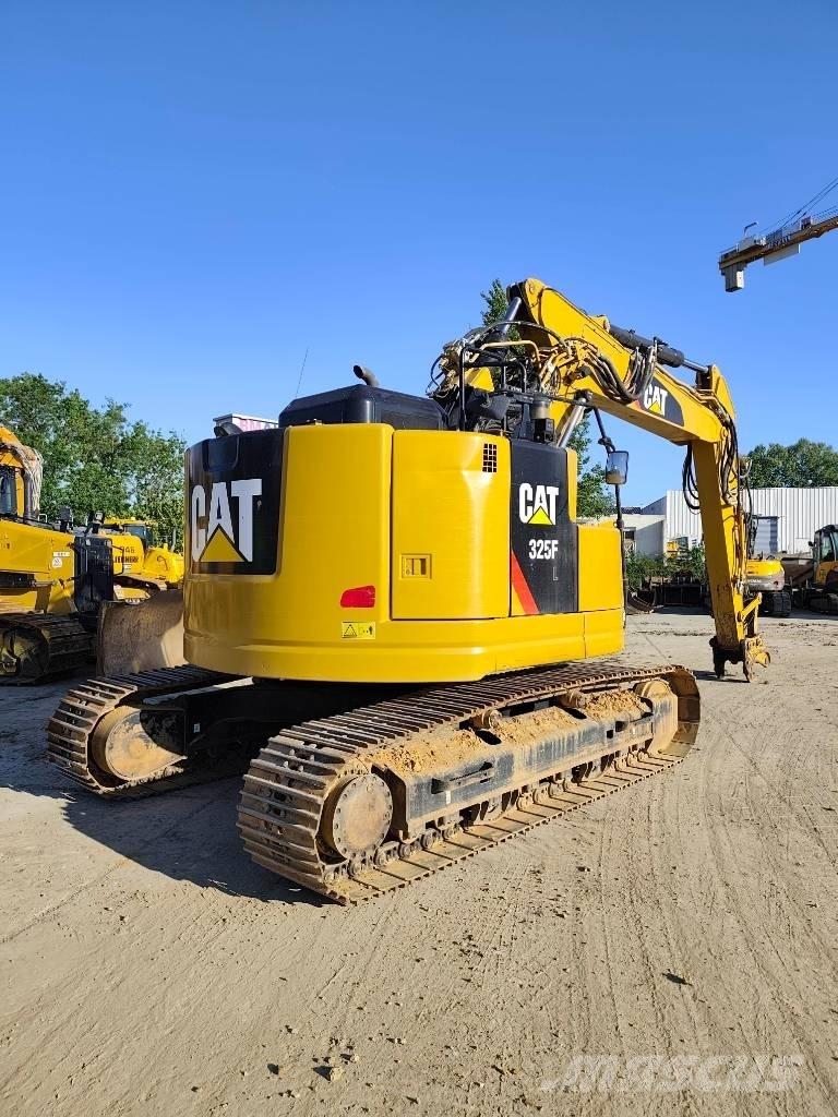 CAT 325 FL CR Lánctalpas kotrók