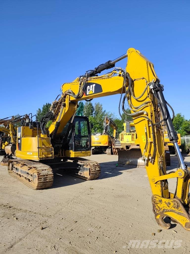 CAT 325 FL CR Lánctalpas kotrók
