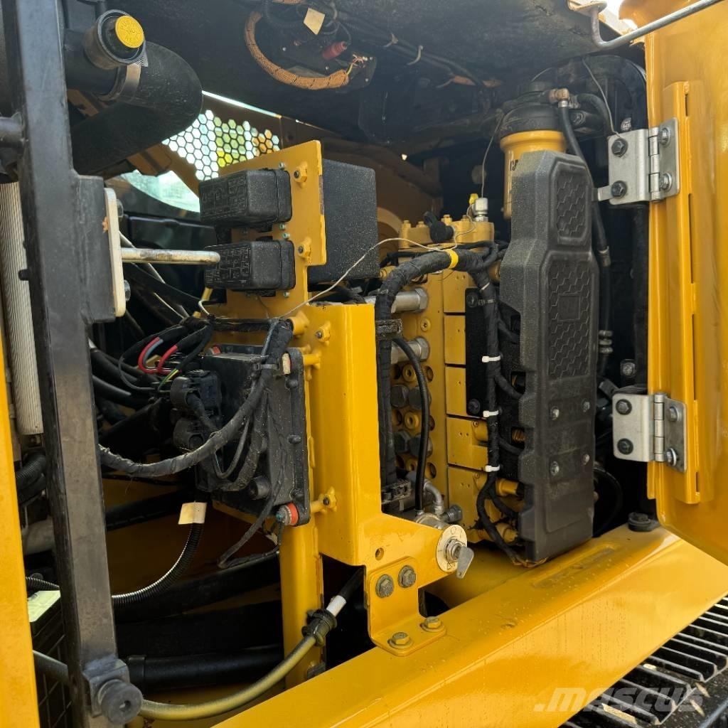 CAT 310 Lánctalpas kotrók