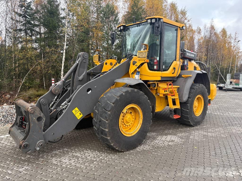 Volvo L90H Gumikerekes homlokrakodók