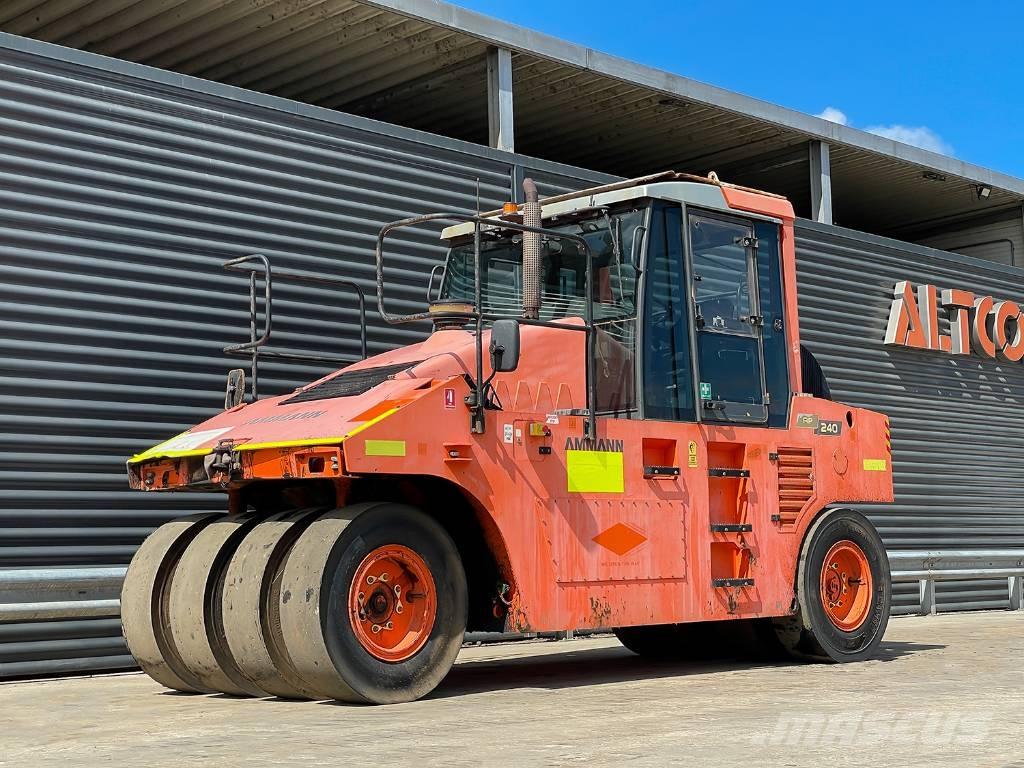 Ammann AP 240 Pneumatikus kerekes hengerek