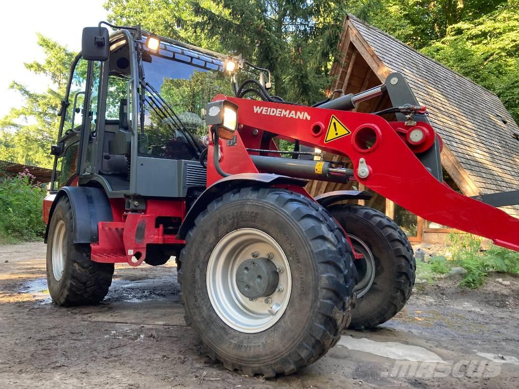 Weidemann 4080 Gumikerekes homlokrakodók