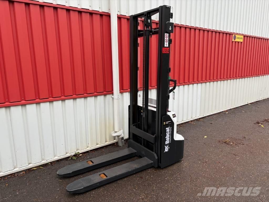 Bobcat LSM 12 N Gyalogkíséretű targonca