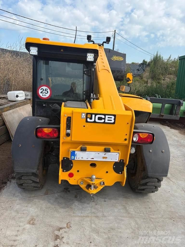 JCB 525.60 Teleszkópos mezőgazdasági rakodók