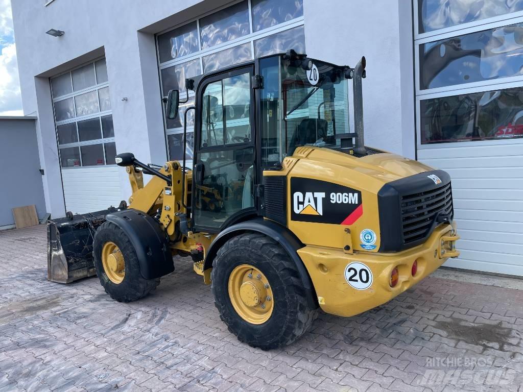 CAT 906 M Gumikerekes homlokrakodók