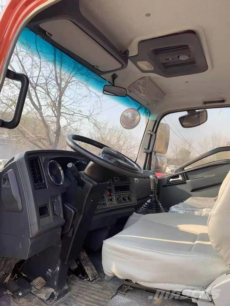 Howo 4x2 Vízszállító teherautók