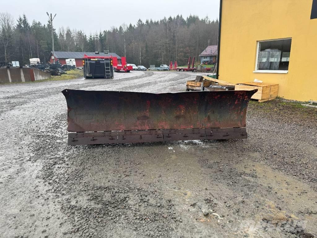 Svedala Snöblad Hóeltakarítók