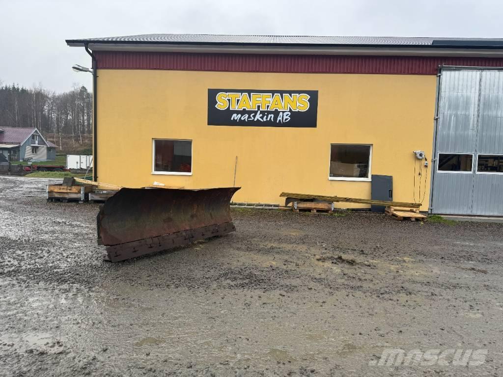 Svedala Snöblad Hóeltakarítók