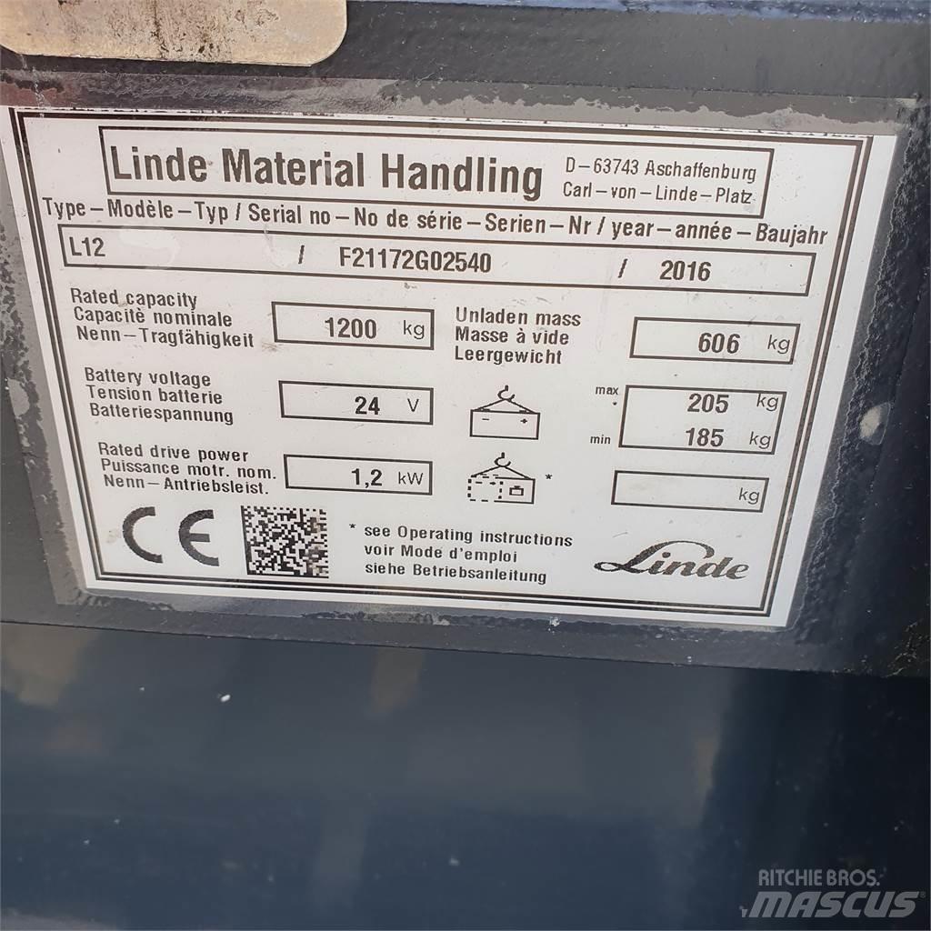 Linde L12 Gyalogkíséretű targonca