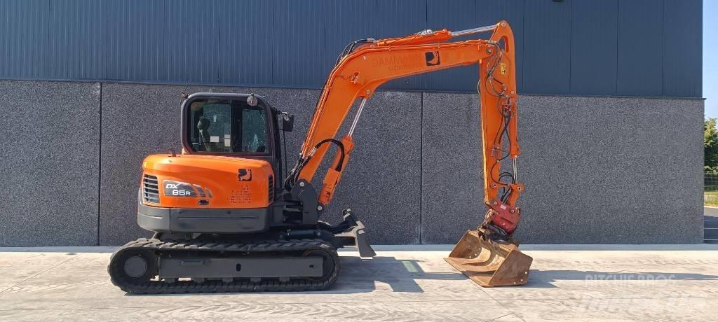 Doosan DX 85 R-3 Közepes (midi) kotrók 7 t - 12 t
