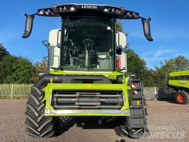 CLAAS LEXION 8600 Kombájnok