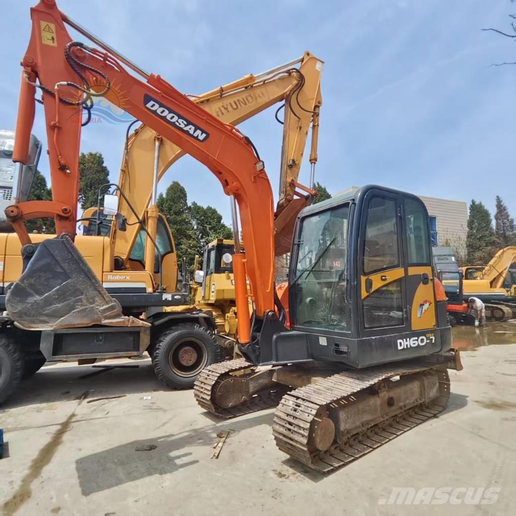 Doosan DH 60-7 Mini kotrók < 7t