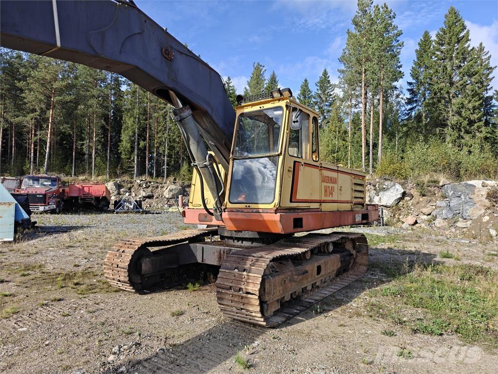 Åkerman M14 B Lánctalpas kotrók