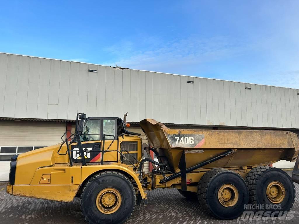 CAT 740 B Csuklósdömperek
