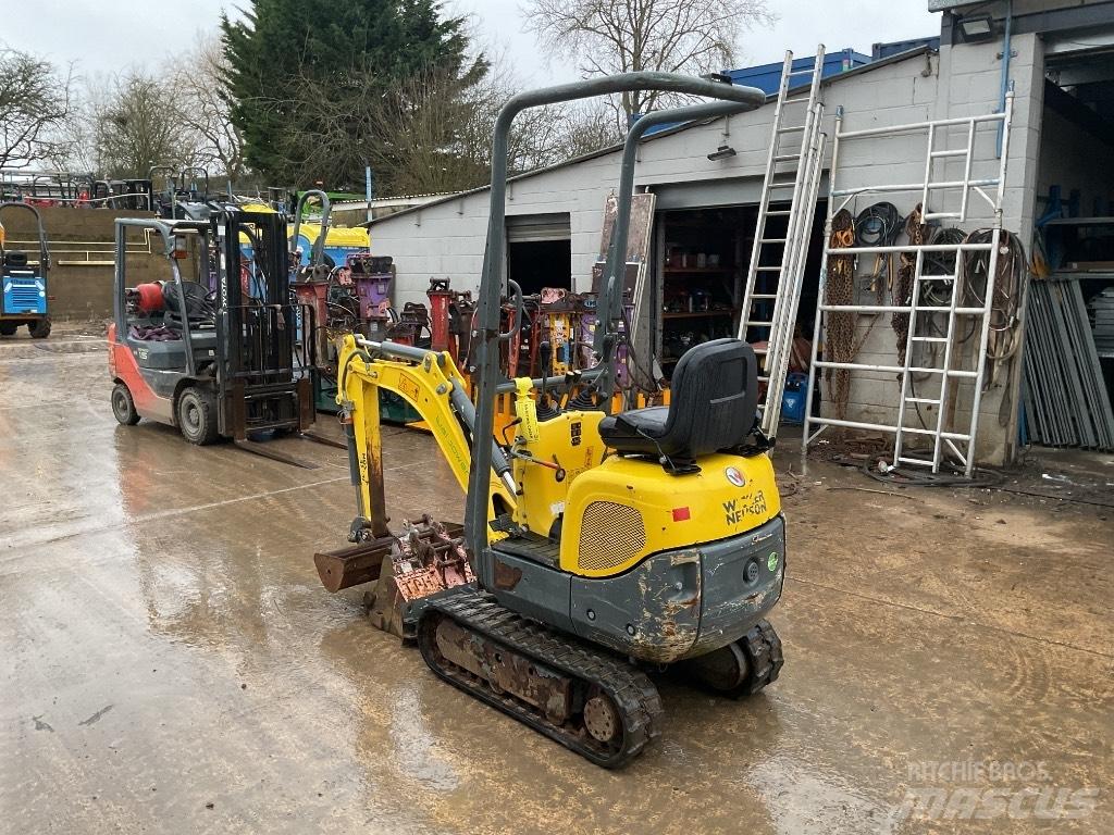 Wacker Neuson 803 Mini kotrók < 7t