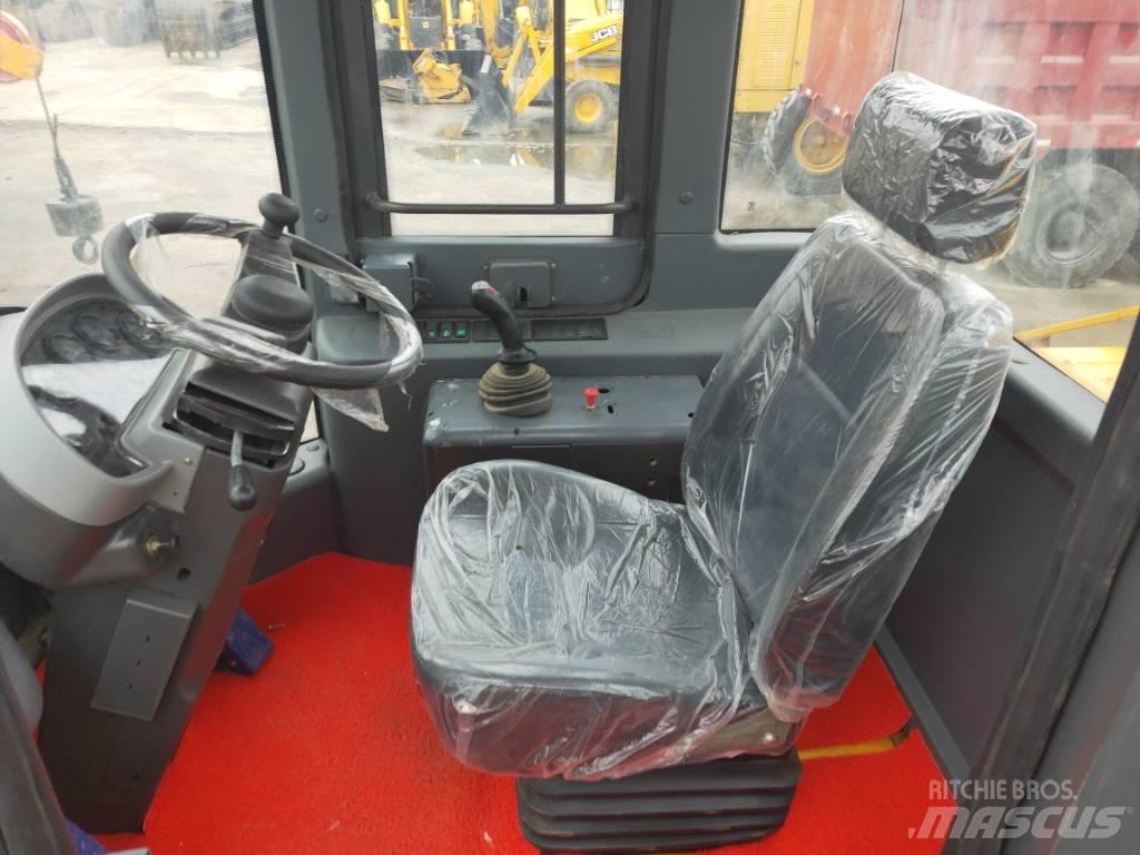 SDLG 936L Gumikerekes homlokrakodók