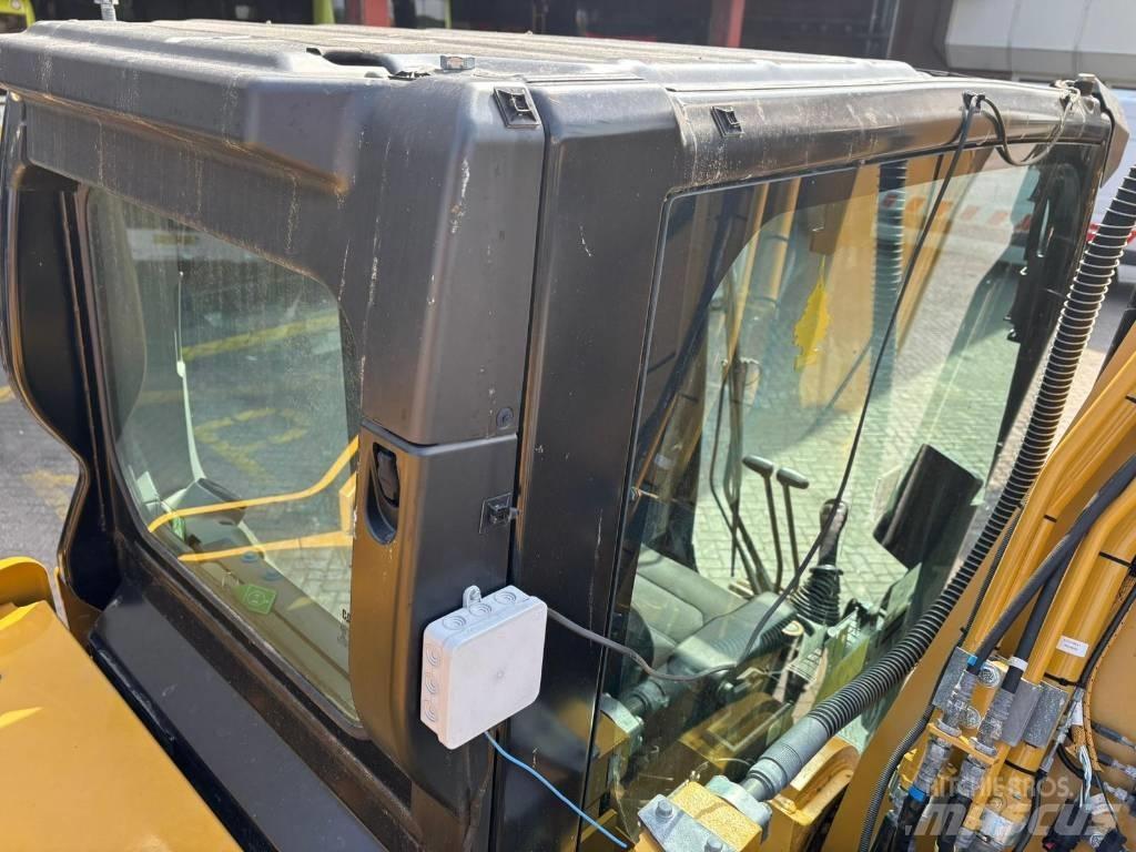 CAT 330 Lánctalpas kotrók
