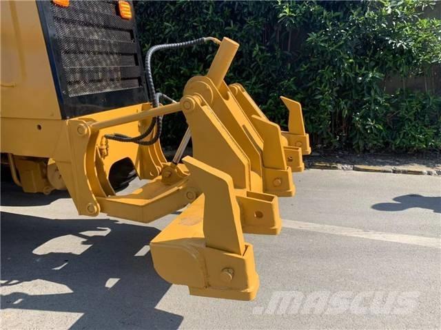 CAT 140K Gréderek