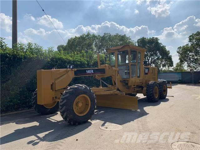 CAT 140K Gréderek