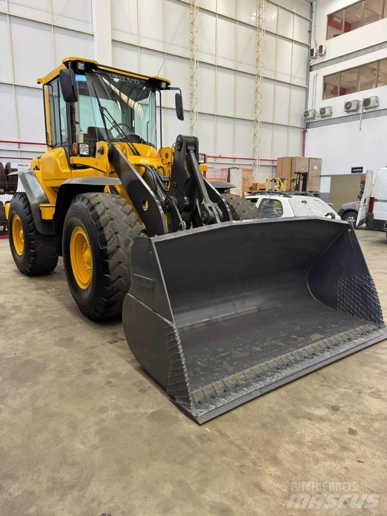 Volvo L 70 F Gumikerekes homlokrakodók