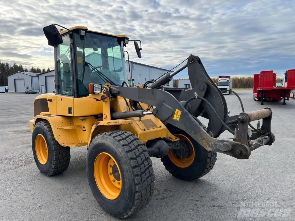 Volvo L30 G S Gumikerekes homlokrakodók