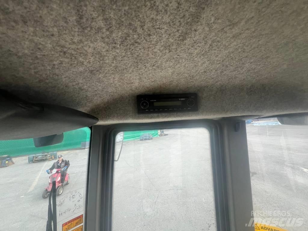 Volvo L30 G S Gumikerekes homlokrakodók