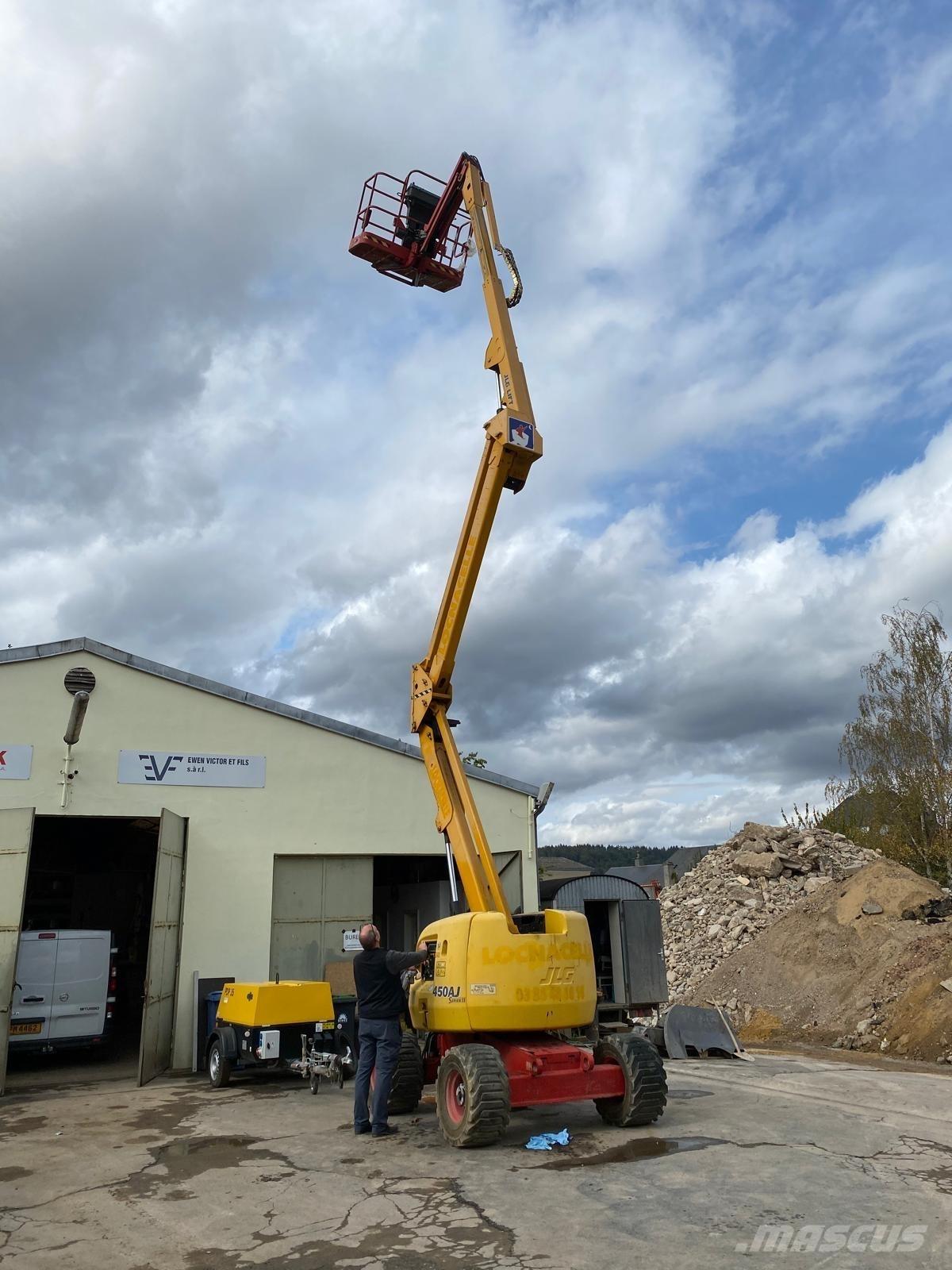 JLG 450 AJ II Karos emelők