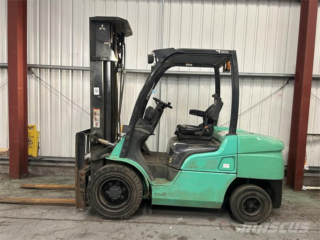 Mitsubishi FD35NT Dízel targoncák