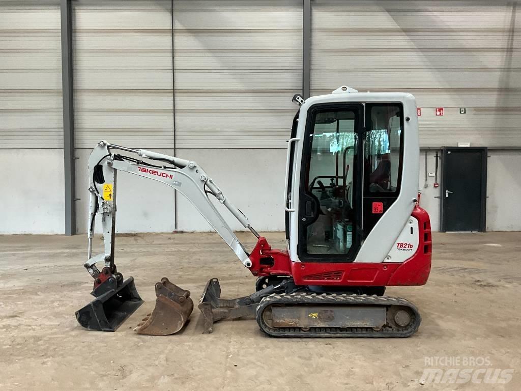 Takeuchi TB 216 Mini kotrók < 7t