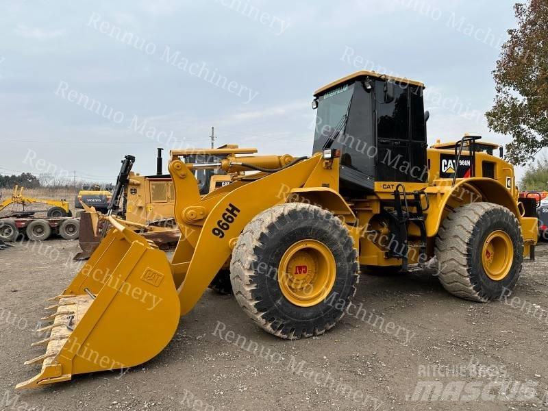 CAT 966H Gumikerekes homlokrakodók
